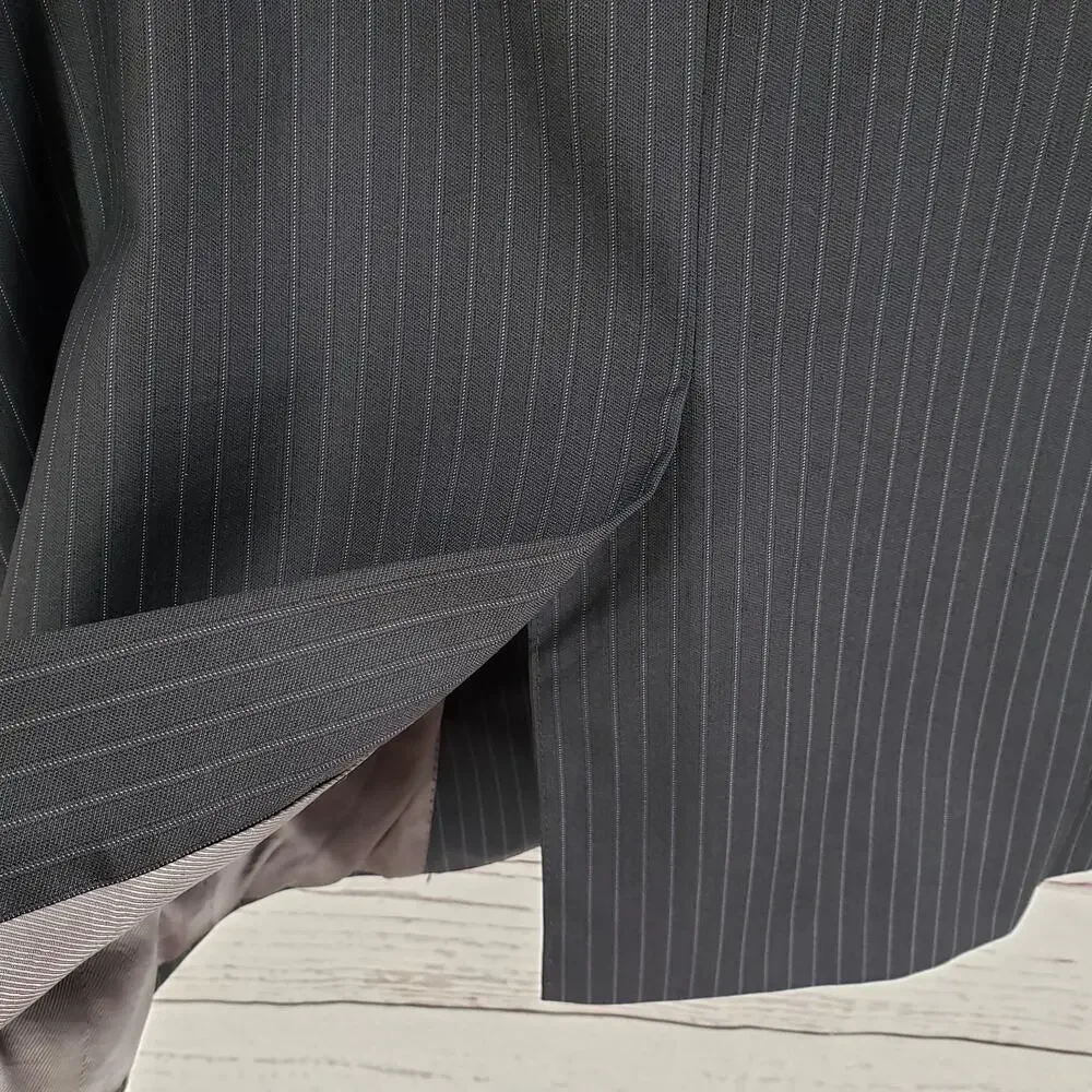 Daniel Cremieux Loro Piana Wool Dark Gray Striped Blazer Sportscoat 42R